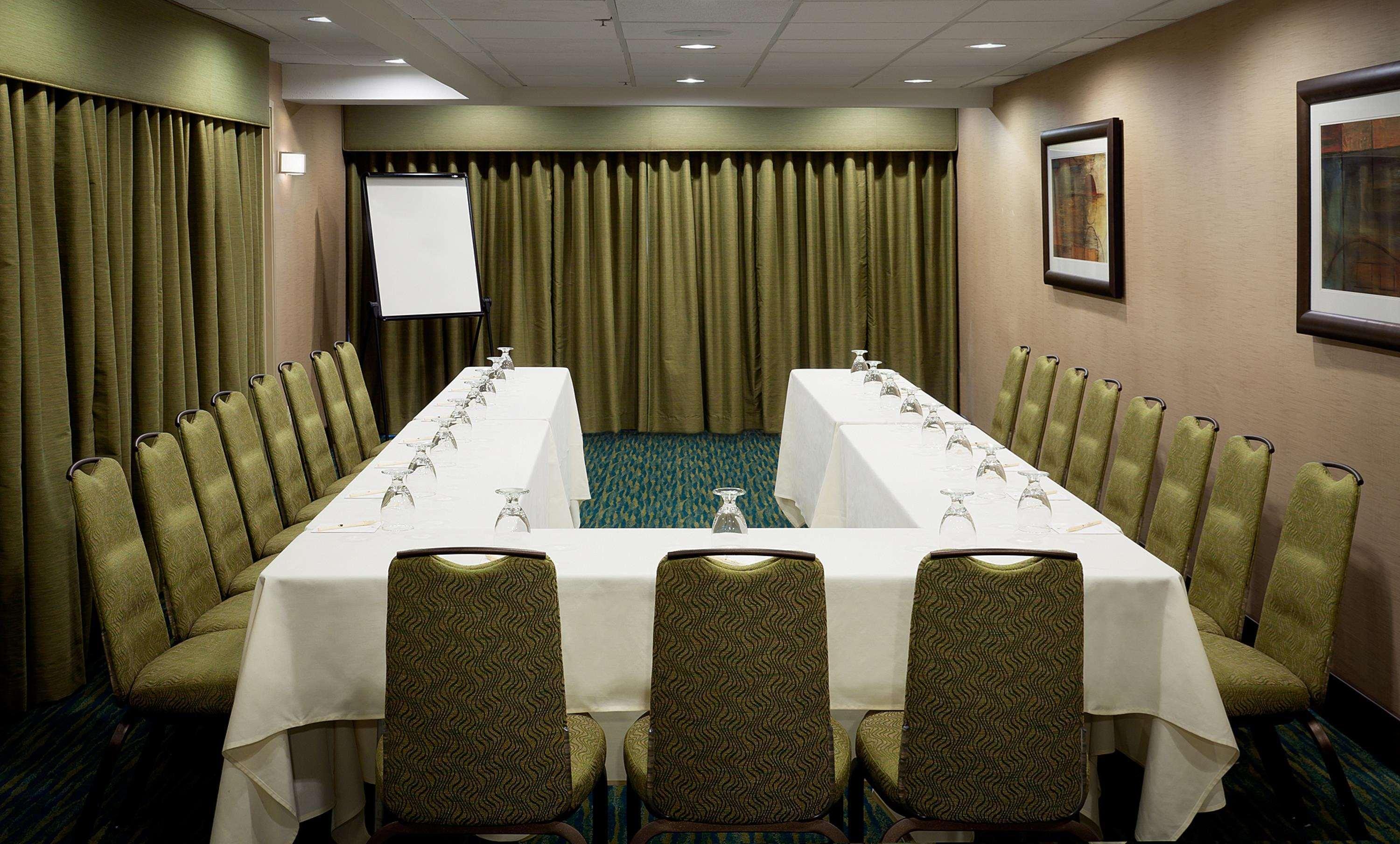 Doubletree By Hilton Santa Fe Hotel Bisnis foto